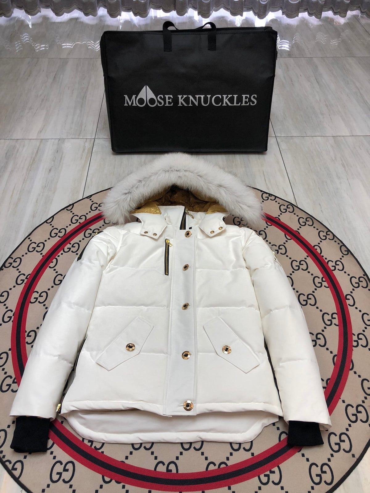 Moose Knuckles Women's Short Parka – White (Fur Hood)