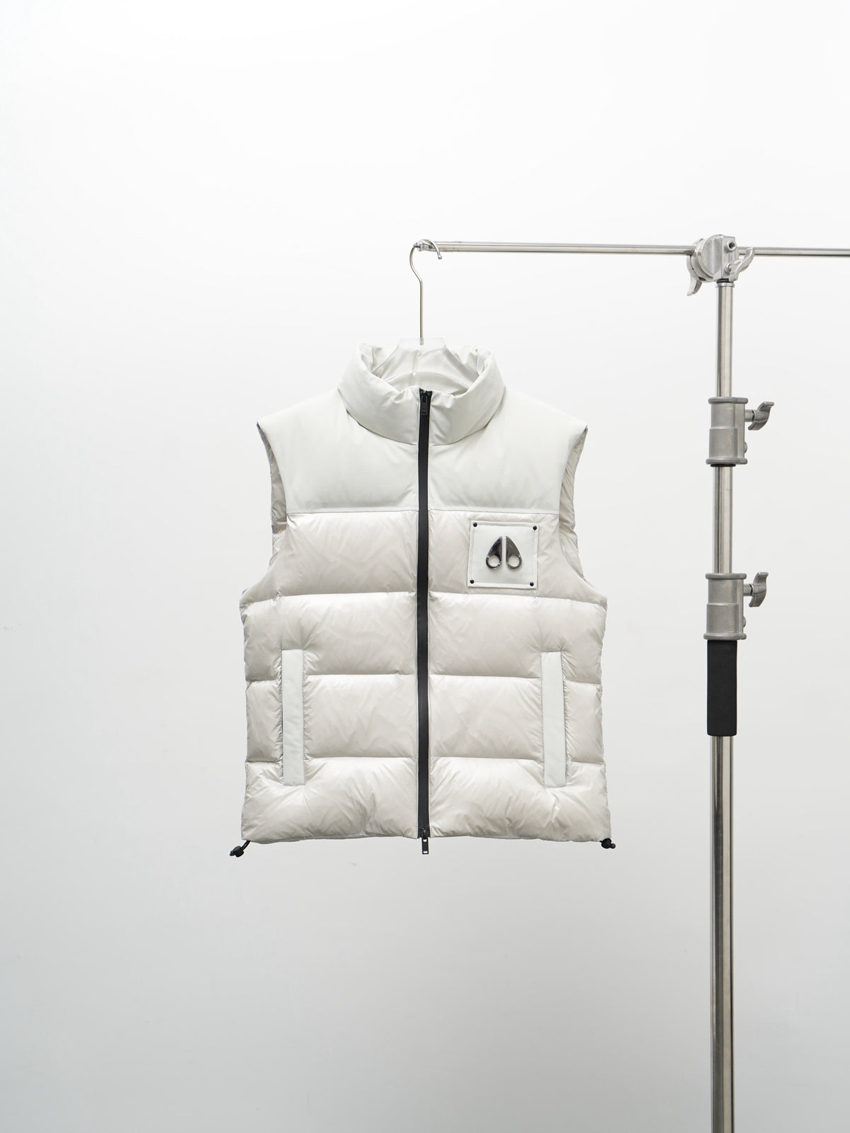 Moose Knuckles Gold Collection Puffer Down Vest – White