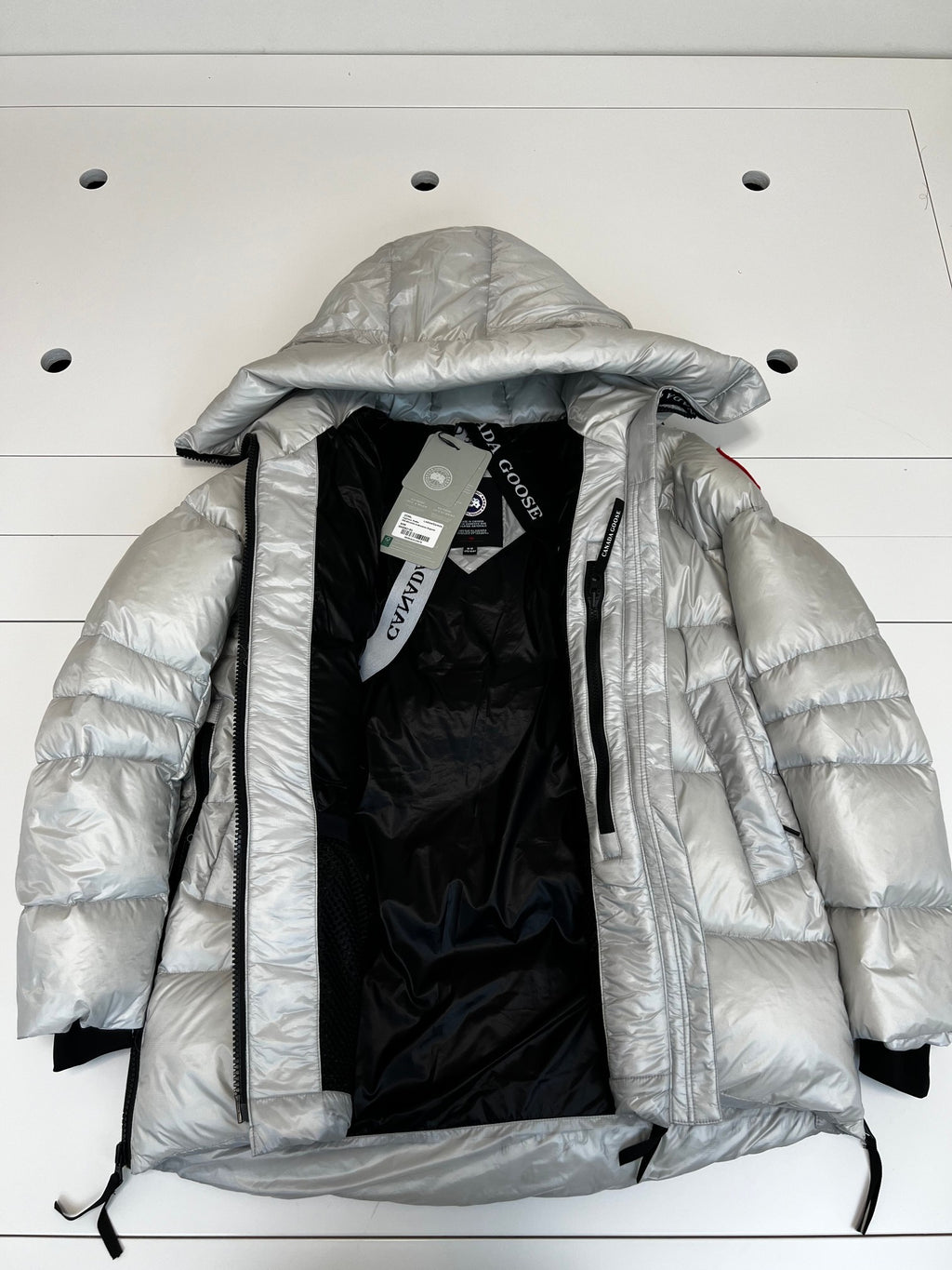 Canada Goose Women's Down Jacket – Silver Metallic