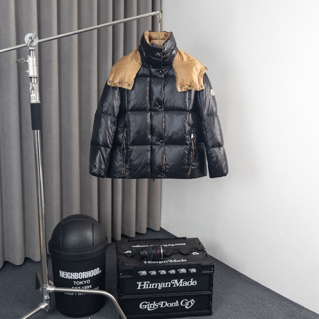 Moncler Parana Puffer Down Jacket – Black (Unisex)