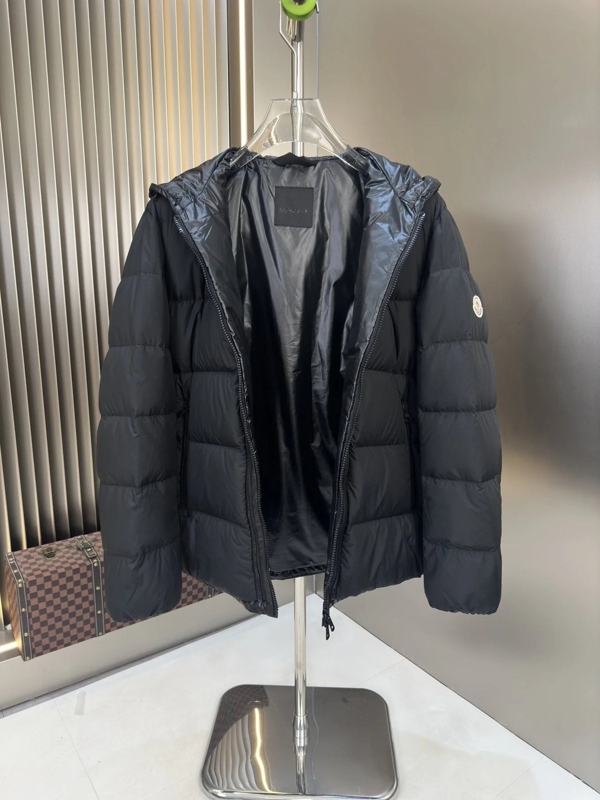 Moncler Reversible Hooded Down Jacket – Black