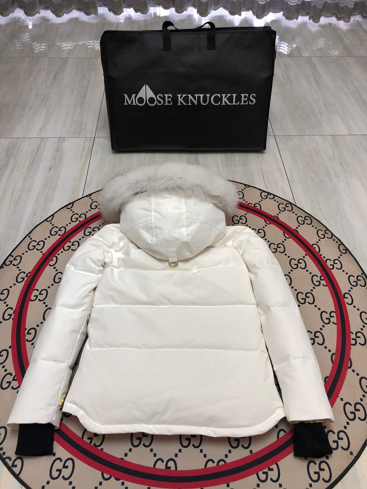 Moose Knuckles Women's Short Parka – White (Fur Hood)
