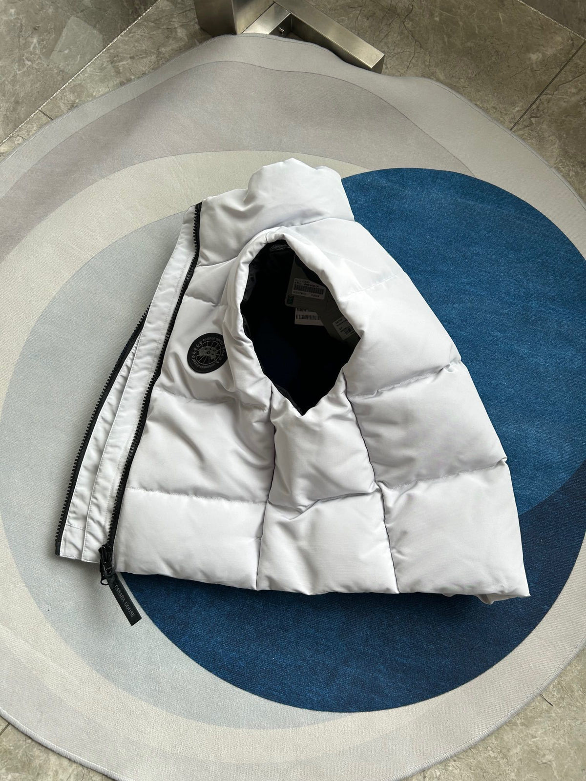 Canada Goose Grandview Black Label Cropped Down Vest – White