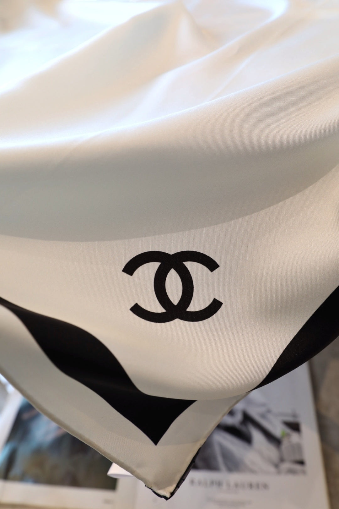 Chanel Style Contrast-Border Lightweight Shawl