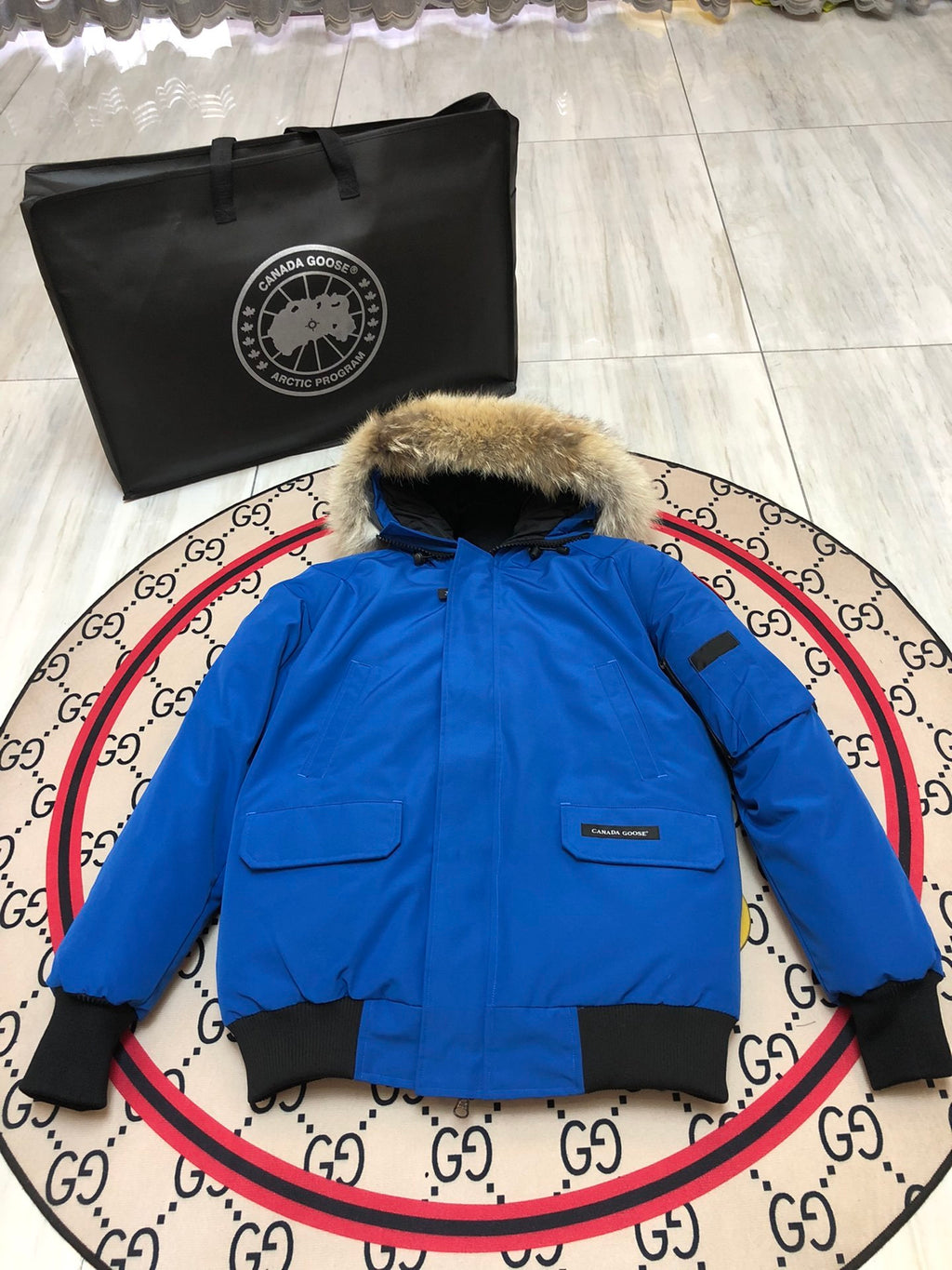 Canada Goose Chilliwack Aviator Down Jacket No.1 — Unisex | Iconic Bomber Puffer