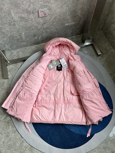 Canada Goose Expedition Parka – Limited Edition Pink (Unisex)
