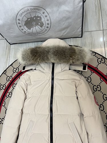 Canada Goose Women's Down Jacket – White with Fur Hood