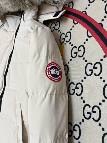 Canada Goose Women's Down Jacket – White with Fur Hood